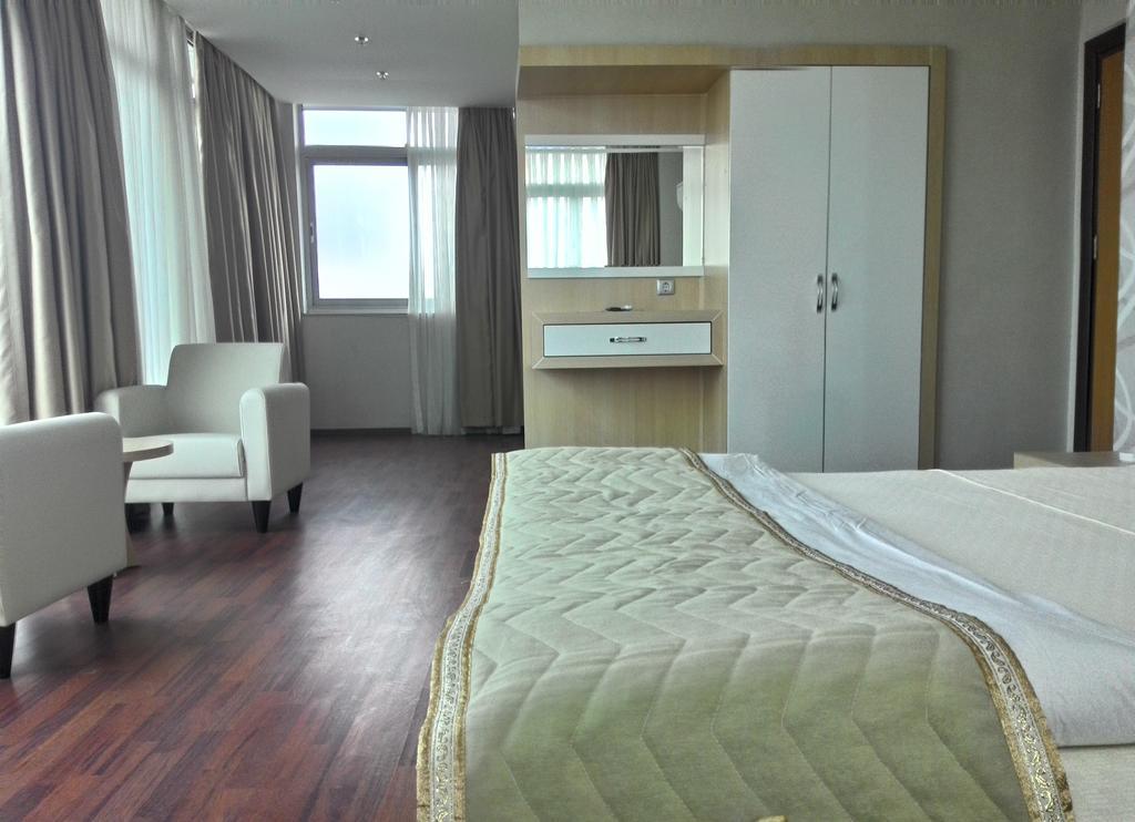 Guney Adana Otel Zewnętrze zdjęcie